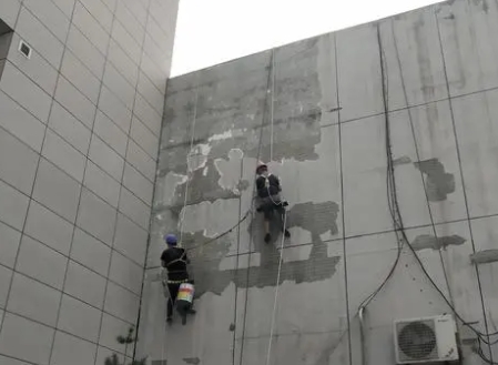 阿拉善盟楼顶漏水维修公司分享下阿拉善盟外墙防水的注意事项